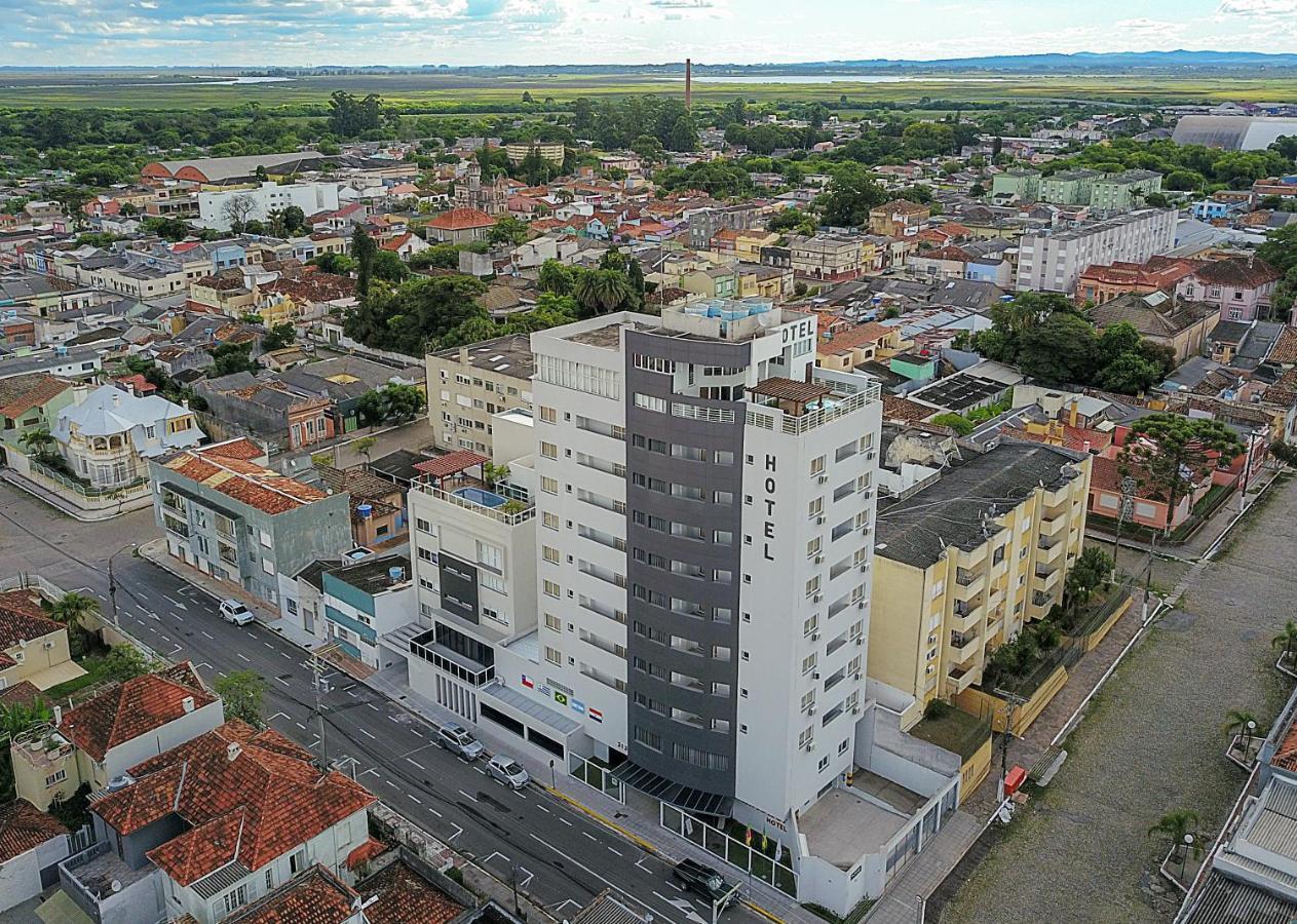 M Tower Hotel Pelotas Exterior photo